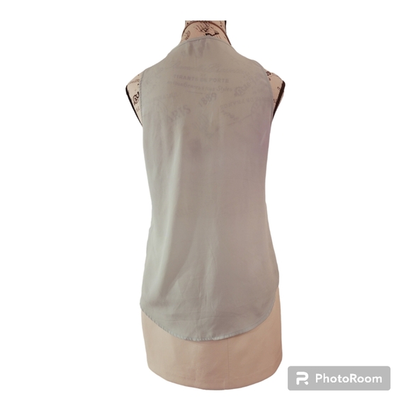 Smart Set Lace Blouse with Zipper - Picture 3 of 6